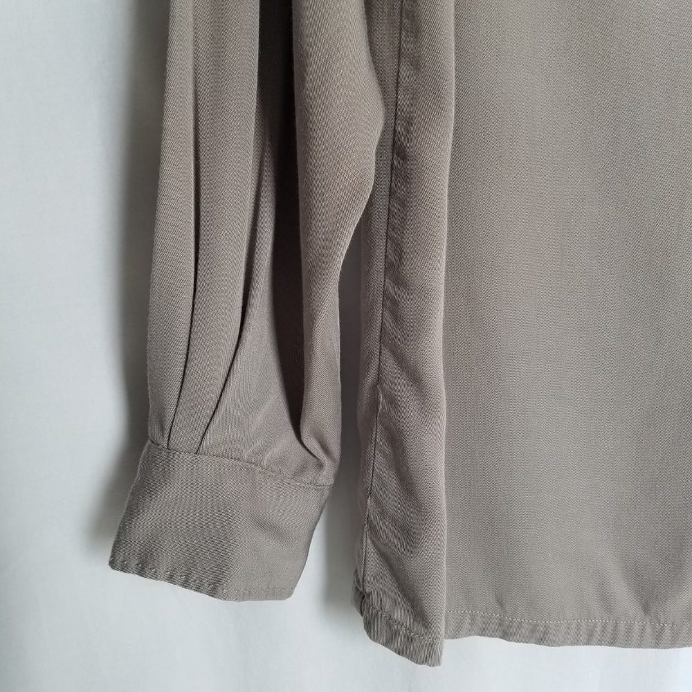 Vintage | Banana Republic Women's Chanteuse Shirt - Picture 13 of 16